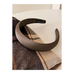 Set di corone riempite da 3 pezzi (colore nero-pietra-marrone)