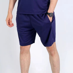 Verano Fitness Jogger entrenamiento hombres pantalones cortos y camiseta traje logotipo personalizado 2 piezas pantalones cortos para correr conjunto para hombres - Product Image 3