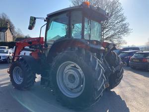 Chargeur original d'occasion Massey Ferguson 5712M disponible Tracteur Massey Ferguson à bas prix à vendre - Product Image 4