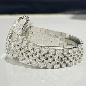 2023 montre en diamant personnalisée entièrement glacée avec montre mécanique de luxe personnalisée en or et argent avec certification GRA pour hommes - Product Image 3