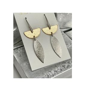 2026 petits fabricants de bijoux en laiton dans le Dakota du Nord boucles d'oreilles en laiton en feuille Rectangle boucles d'oreilles en laiton faites à la main - Product Image 1