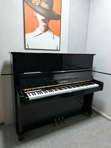 Piano Vertical Mecánico de Segunda Mano Yamaha U2C de Gran Venta Mundial con Excelente Tono y Artesanía de Alta Calidad - Product Image 1