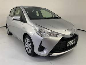 Toyota Yaris Hatchback GX 2020, 2WD, Automático, Gasolina - Product Image 1
