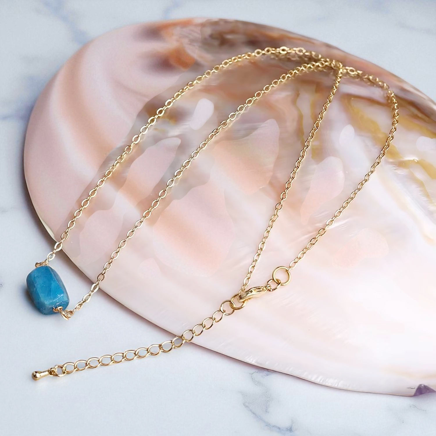 อะพาไทต์สีน้ำเงิน