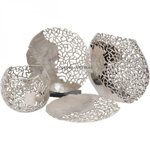 Florero de aluminio fundido con revestimiento en polvo de color negro y plata brillante pulido llamativo diseño en un precio impresionante - Product Image 6