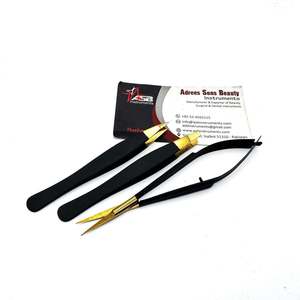 Pinzas para cejas de oro negro, logotipo personalizado, puntas puntiagudas inclinadas de acero sostenible, pinzas para cejas con tijera de resorte para pestañas y cejas - Product Image 1
