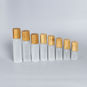 Dispensadores de Loción de Vidrio Esmerilado de 30ml, <span class=keywords><strong>50ml</strong></span> y 60ml con Impresión de Logotipo Personalizado, Envases para Cuidado de la Piel con Tapas de Madera de Bambú - Product Image 1