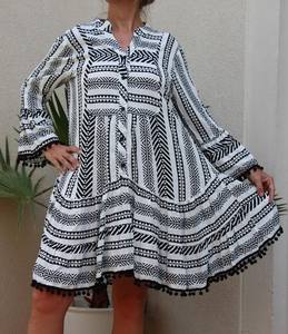 Moda de verano atemporal para mujer Vestido corto Túnica con cuello en V para Resort Ropa de fiesta de verano Vestido tejido en V hecho a mano indio - Product Image 1