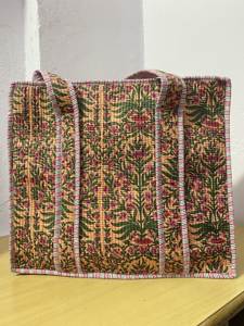 Wholesale Vintage Cotton <b>Quilted</b> Lightweight Shopping Market <b>Handbags</b> with Zipper Closure-Summer/Winter/Spring Use - Product Image 3