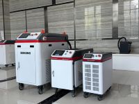 Mesin Pembersih Laser Serat Industri Daya Tinggi 2KW untuk Penghapusan Karat Otomotif & Galangan Kapal Baru