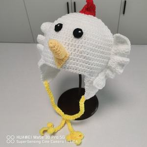 Gorro de Gallo Navideño Hecho a Mano con Orejeras de Ganchillo para Niños y Adultos en Algodón Suave, Múltiples Tallas para Deportes al Aire Libre, Fiestas y Pesca - Product Image 4