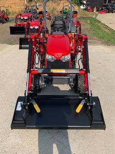 MASSEY FERGUSON 2023 GC1723E Tractor a pie 4WD con componente de núcleo de motor viable - Product Image 3