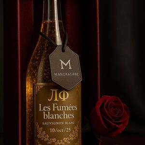 Accesorios de marca de lujo Etiquetas de etiquetas de vino de cuero personalizadas Premium - Product Image 1