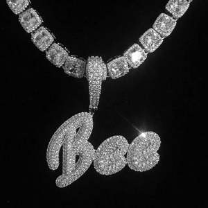 Collar con Colgante de Diamantes con Nombre, Estilo Hip Hop, Chapado en Oro de 14K, Corte Baguette, Personalizado para Mujer, Certificado IGI, Cultivado en Laboratorio, para Fiestas y Eventos - Product Image 3
