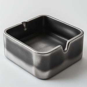 ที่เขี่ยบุหรี่โลหะทรงสี่เหลี่ยมทำด้วยมือพร้อมการแกะสลักงานศิลปะและการตกแต่งที่เรียบเนียนสำหรับการใช้งานกลางแจ้งในร้านกาแฟและสวน - Product Image 5