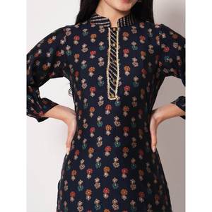 Ensemble prêt-à-porter pour femmes en soie Chanderi bleue enchantée, imprimé numérique - Product Image 5