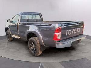 Pick-up Toyota Hilux simple cabine 4x4 gris diesel turbo manuel 2016 d'occasion avec jantes en alliage R17, barres de toit et conduite à droite pour l'exportation - Product Image 3