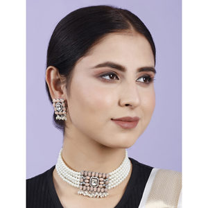 สร้อยคอมุกโมติสี่เหลี่ยมสำหรับงานแต่งงานดีไซน์เรขาคณิตทองแดงชุบทอง18K - Product Image 3