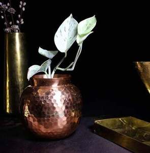 Jarrón de flores de latón para decoración del hogar, diseño elegante dorado, cantidad a granel, decoración festiva para el hogar, mesa decorativa, hotel, hecho en India - Product Image 6