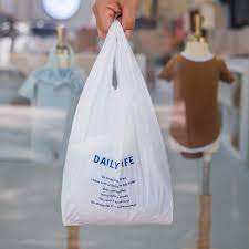 Bolsa de camiseta de plástico HDPE /LDPE a precio de fábrica con impresión de logotipo - Product Image 3