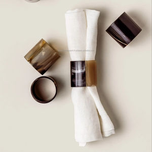 Porte-serviette en forme de buffle avec décor naturel et corne de boeuf écologique pour hôtels et restaurants pour Falak World Export - Product Image 1