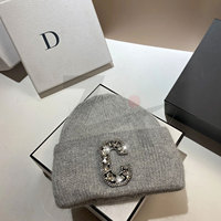 Bonnet d'hiver luxueux en tricot avec lettres en strass, style punk, nœuds décoratifs, protection des oreilles, doux et agréable pour la peau