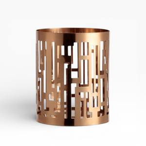 Portavelas Votivas de Metal con Acabado en Cobre, con Diseño Geométrico y Malla Calada para una Decoración Cálida - Product Image 6