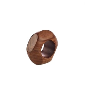 Elegante Servilletero de Madera con Diseño Nuevo, Tamaño Personalizado, Forma Redonda, Producto de Madera Tallada en Diamante para Uso en Mesa del Hogar - Product Image 1