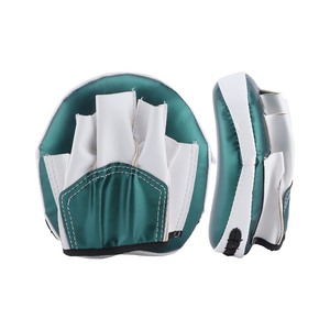 Boxeo MMA Perforación Manoplas de enfoque ganador hechas a medida Entrenamiento profesional Almohadillas de enfoque curvas Boxeo personalizado OEM - Product Image 1