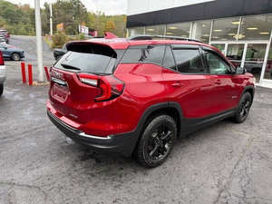 Used 2022 G-<b>M</b>-<b>C</b> Te-rra-in A-T4 - Product Image 6