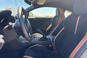 TOYOTA GR86 2025 Extrêmement Propre, Boîte Manuelle 6 Vitesses, Prêt à être Expédié - Product Image 3