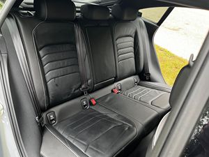 Volkswagen Arteon SEL R-Line Usado a Precio Accesible, Volante a la Izquierda/Derecha - Product Image 3