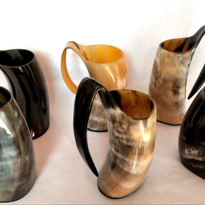 Mug en corne de buffle authentique et écologique, fait à la main, de qualité alimentaire, style médiéval, religieux, Feng Shui, mug à bière animal - Product Image 1