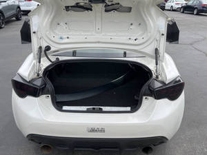 Voiture d'occasion de qualité abordable 2018 Toyota 86 GT Conduite à gauche - Product Image 3