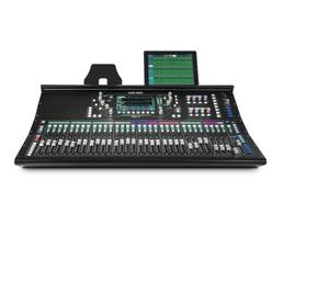 Mezclador Digital AUTÉNTICO SQ-7 de 48 Canales / 36 Buses con Estuche CG01A2L, Hecho en EE. UU., Garantía de 3 Meses a 1 Año - Product Image 2