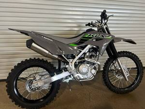 TOP BEST Kawasaki KLX 110R L 112cc Nouvelle Moto Tout-Terrain Prête à l'Exportation dans le Monde Entier - Product Image 5