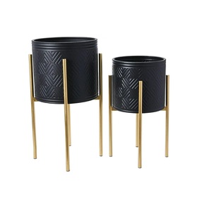 Juego de chapado de metal negro único de venta caliente con soporte dorado decoración del hogar Decoración de mesa decoración para plantar - Product Image 6