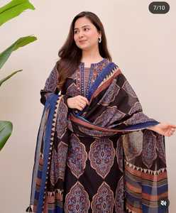 Ensemble de costumes pour femmes en coton traditionnel et Chanderi de qualité supérieure Robe ethnique artisanale pour occasion à vendre - Product Image 4