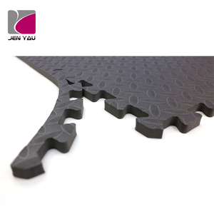 Tapis de sol protecteur pour salle de sport en mousse EVA inodore 60cmX60cm 10mm d'épaisseur Dureté 40 degrés - Imperméable et non toxique - Product Image 5