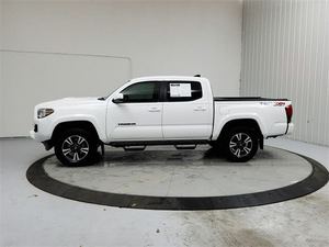 Pick-up Tacoma 2019 d'occasion en excellent état, transmission automatique, 6 vitesses, 278 ch, 3.5L V6, gris, traction avant, modèle TRD Pro, prêt pour la livraison. - Product Image 4