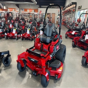 Tondeuse autoportée diesel Toro GroundsMaster 7210 d'occasion à braquage zéro, débroussailleuse commerciale pour l'aménagement paysager - Product Image 2