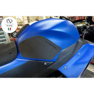 CBR 600 024> ฝาครอบถังกันลื่น - v3 - Product Image 1