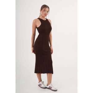 เดรสไหมพรมรัดรูปคอ halter สีเบอร์กันดี ขายส่ง ทรงตามฤดูกาล - Product Image 3