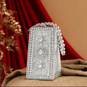 Fashion Accessories Export Quality Rhinestone Work Metal Brass Kundan <b>Bag</b> for <b>Girls</b> Wedding and Partywear Use for Sale - Product Image 4