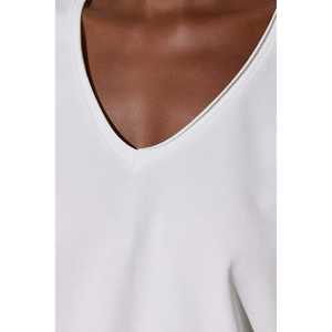 เสื้อยืดคอกว้างแขนสั้นแบบพื้นฐาน - Product Image 4