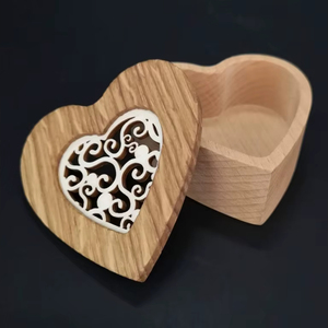 Caja de madera en forma de corazón Venta caliente Regalos y manualidades Cajas de madera Letreros de pared Hecho EN LA India - Product Image 1