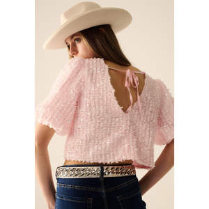 Top Corto Rosa con Detalle de Lentejuelas y Mangas Abullonadas, Silueta Recta - Product Image 4