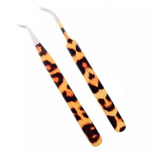 Ensemble de 4 pinces à Extensions de cils à poignée en diamant-fourniture japonaise de cils en acier (imprimés léopard) avec Logo personnalisé - Product Image 3