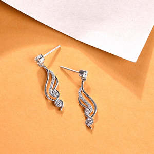 Compre Pendientes de Plata de Ley 925 de Primera Calidad para Mujeres y Niñas, Chapados en Oro de 18K, con Forma de Gota y Colgante con Diseño de Flor para Bodas - Product Image 2