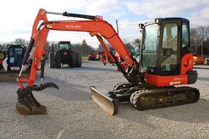 Achetez une mini-pelle Kubota d'occasion et neuve Meilleur prix Excavatrice compacte Kubota KX040-4 - Product Image 4